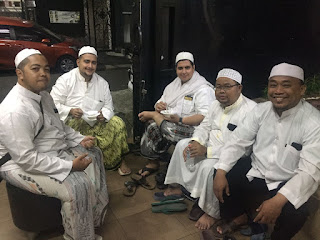 Persahabatan yang abadi dan langgeng adalah persahabatan Rasulullah Saw, dimana beliau bersahabat dengan Sayyidina Abubakar As-Shiddiq, Sayyidina Umar bin Khatab, Sayyidina Usman bin Affan, dan Sayyidina Ali bin Abi Thalib. Yuk simak di https://www.yusufaidid.com/2024/06/kriteria-sahabat-yang-baik-oleh-sayyid.html